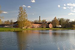 Jäneda spring lake and manor stable