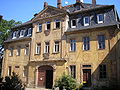 Noch unsaniertes Gebäude auf dem Schloss, 2007