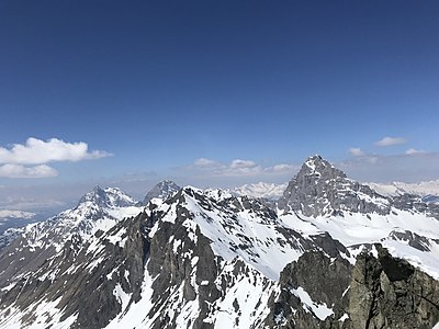 Blick nach Norden zu den Bergüner Stöcken.