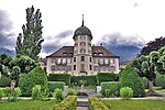 Unteres Schloss (Johannesstift) mit Garten