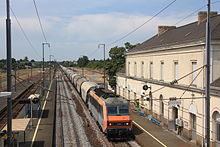 Getreidezug im Bahnhof La Possonnière