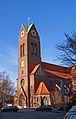 Kreuzdachturmhelm als Ergebnis eines vereinfachenden Nachkriegs-Wiederaufbaus (St. Antonius von Padua, Berlin-Oberschöneweide)