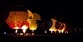 Heißluftballons beim Ballonglühen