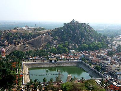 Ujëmbledhësi në Shravanabelagola, Karnataka