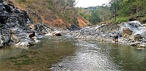 Vermessungsarbeiten am Fluss Garai