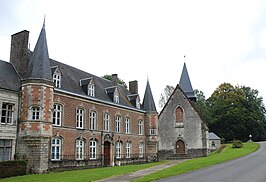 Het kasteel en de kerk van Argoules