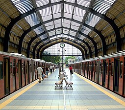 Line 1 platform