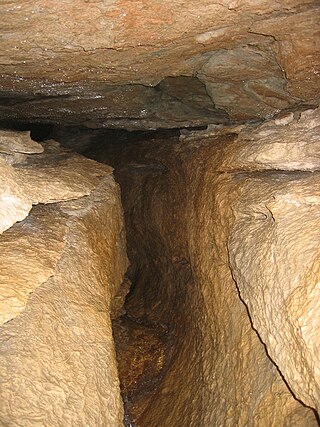 T-Profil der Höhle