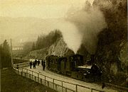 Eröffnungszug der Appenzeller Strassenbahn im Strahlholz zwischen Bühler und Gais