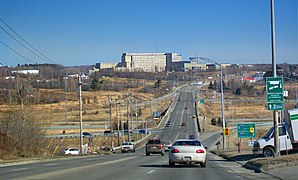 Route 216 is the main road to Centre hospitalier universitaire de Sherbrooke.