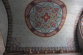 The dado vault of the right arm of the transept