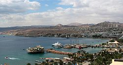 Eilat - stad, zee en bergen