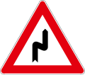 A05-3 Double curve, first to the right