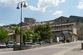 Upper fortress over the centre of Mollans