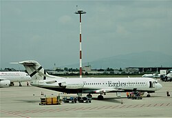 Eine Fokker 100 der PRiMA