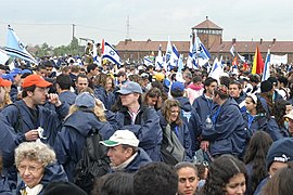 Durch das Vernichtungslager Birkenau