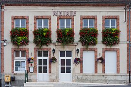 The town hall in Vert-Toulon