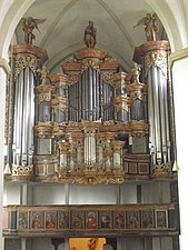 Barok orgelfront in de St. Saturnina-stichtskerk Neuenheerse