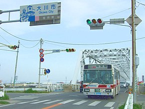 Nishitetsu bus at Okawabashi.jpg