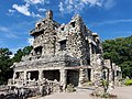 Gillette Castle vom Connecticut River überblickt