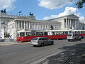 E1 az osztrák parlament előtt