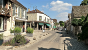 Impression der Hauptstraße in Barbizon