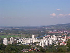 Hlohovec' in güneyden görünümü.