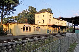 Stationsgebouw