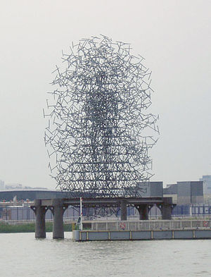 Antony Gormley: Quantum Cloud. Skulptur in der Themse, 1999