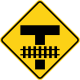 Zeichen W10-11 Bahnübergang bei Kreuzung