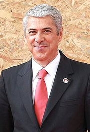 José Socrates cropped from Dmitry Medvedev in Portugal 20 November 2010-2 (cropped).png