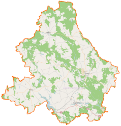 Mapa konturowa powiatu łobeskiego, w centrum znajduje się punkt z opisem „Mszar nad jeziorem Piaski”