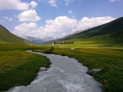 Blick von Sand zum Sertig Dörfli