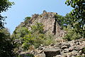 Badener Wand mit Blockhalde vom unteren Felsenweg gesehen