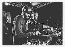 Black Coffee (links) mit DJ Shimza 2016