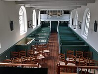 Interieur met orgel