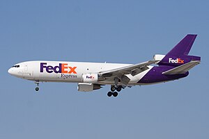 Modernisierter DC-10-Frachter der FedEx