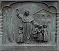 Relief von Raphael Christen auf dem Denkmal des Père Girard in Freiburg i. Üe.