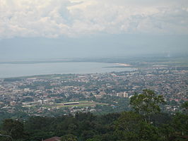 De Burundese hoofdstad Bujumbura (foto: nov 2006).