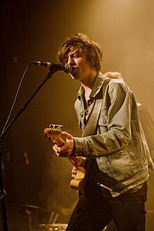 Ulige Numre lead singer Carl Emil Møller Petersen at Forbrændingen in January 2012.