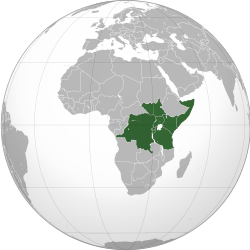 Doğu Afrika Topluluğunun üye devletlerini (yeşil) ve başvuru sahiplerini (açık yeşil) vurgulayan, bir ortografik projeksiyonu