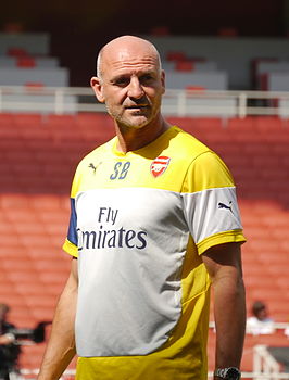 Bould als Arsenal's assistent-trainer in 2014