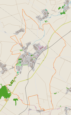 Mapa konturowa Białej, blisko centrum na lewo znajduje się punkt z opisem „Prudnickie Zakłady Przemysłu Dziewiarskiego i Pończoszniczego w Białej Prudnickiej”