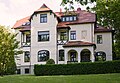 Villa und Wohn-/ Wirtschaftsgebäude und ehem. Waschhaus