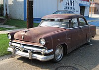 1954 Ford Mainline Fordor Sedan