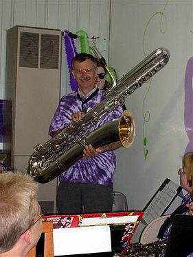 Ein Basssaxophon der Zwanzigerjahre vom amerikanischen Hersteller Conn