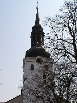 A Szűz Mária-templom barokk tornya