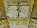 Wappen derer von Trützschler und derer von Lindenfels auf dem Bayreuther Stadtfriedhof
