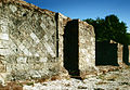 Fassade des Limestores mit Opus reticulatum-Mauerwerk (1995)