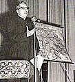 Militair bisschop Marcial Augusto Ramírez Ponce als kapelaan in 1957